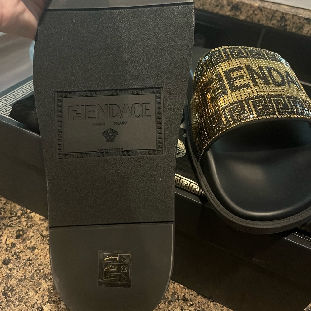 Authentic Fendaci Slides